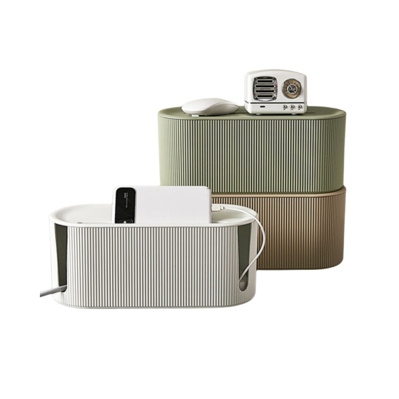 Organisateur-cable-bureau-blanc-vert-marron-fond-blanc