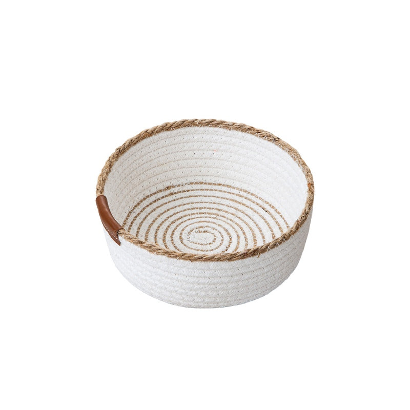 Petit-panier-de-rangement-salle-de-bain-beige-taille-S-fond-blanc